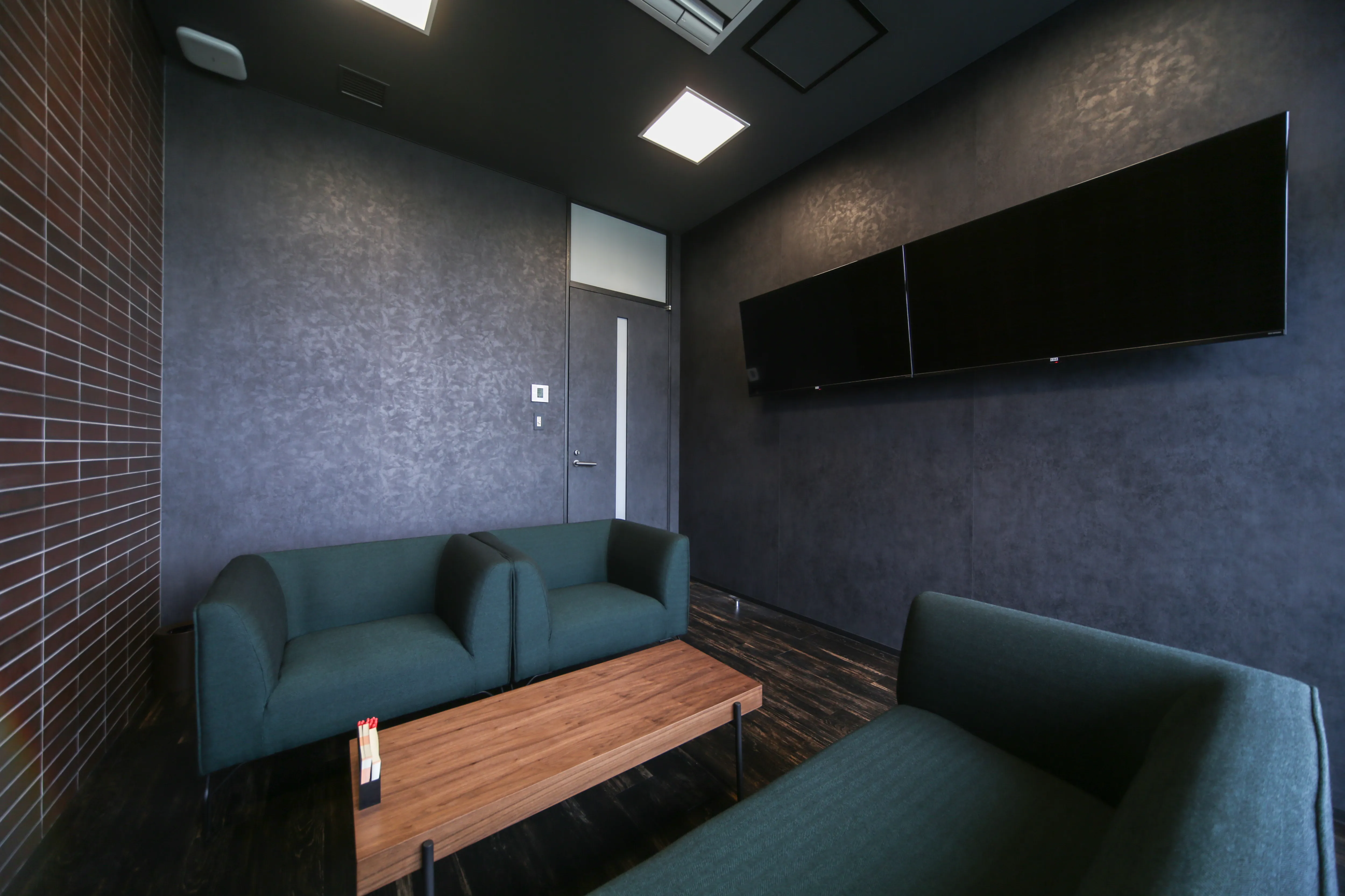 スタンド棟３階ラグジュアリールームC